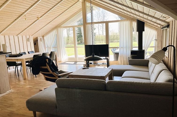 Vakantiehuis "Mildred" - 400m from the sea