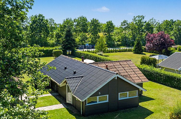 Vakantiehuis "Mildred" - 400m from the sea
