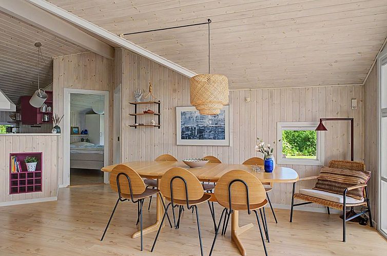 Vakantiehuis "Ronna" - 160m from the sea
