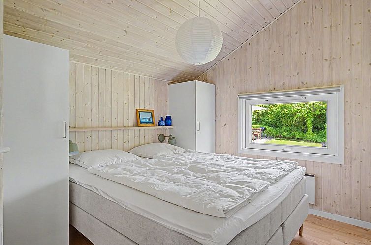 Vakantiehuis "Ronna" - 160m from the sea