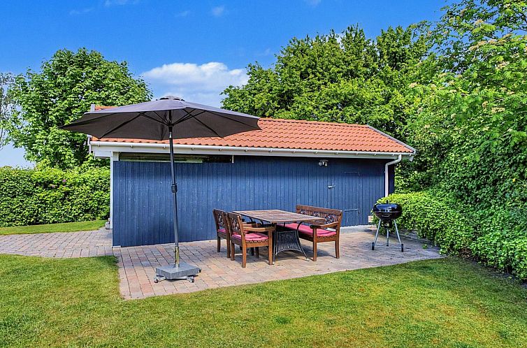 Vakantiehuis "Ronna" - 160m from the sea