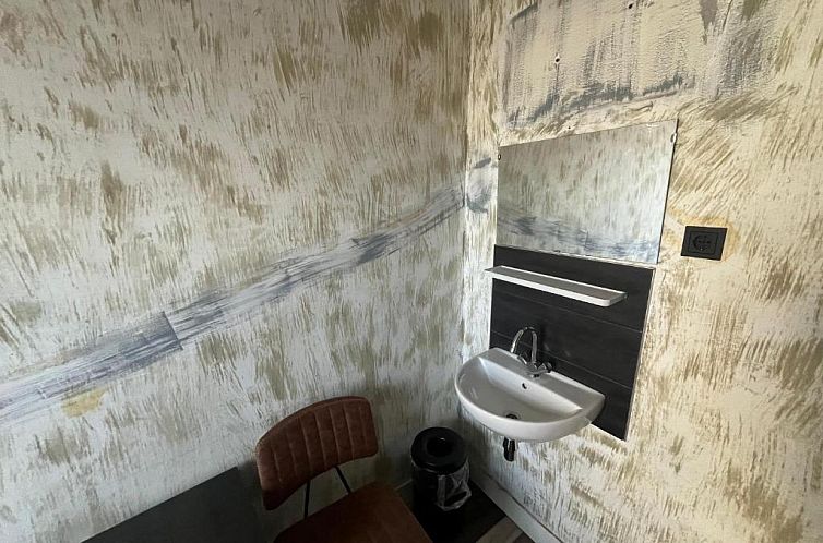 Amigo Budget Hostel