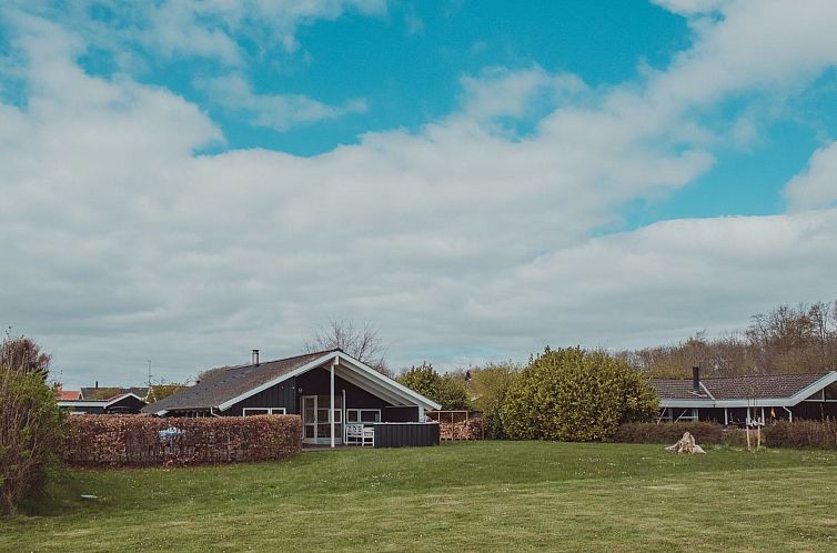 Vakantiehuis "Neno" - 100m from the sea