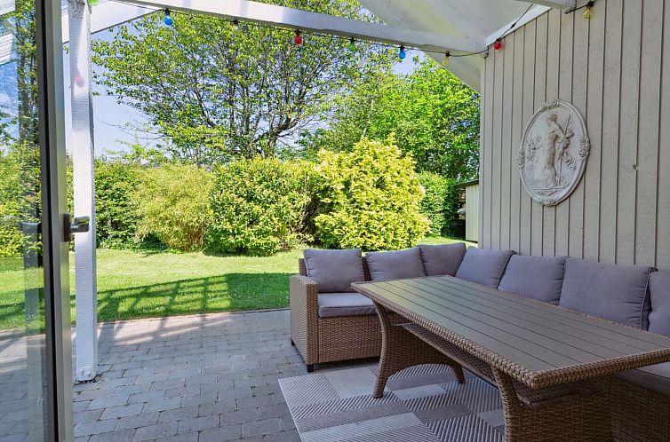 Vakantiehuis "Kolja" - 525m from the sea