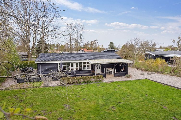 Vakantiehuis "Mahalia" - 300m from the sea