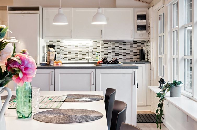 Vakantiehuis "Mahalia" - 300m from the sea