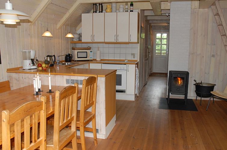 Vakantiehuis "Kalv" - 75m from the sea