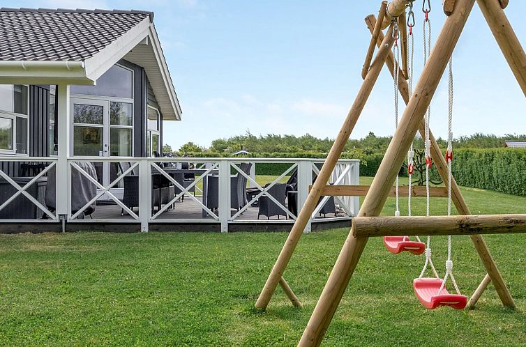 Vakantiehuis "Akari" - 400m from the sea