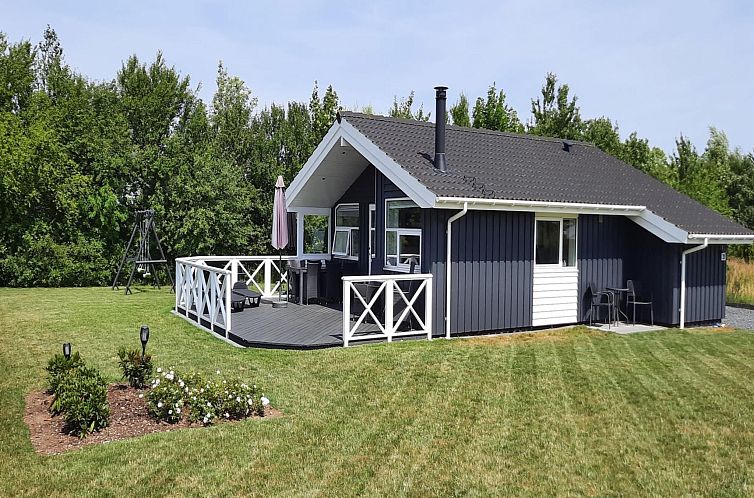 Vakantiehuis "Gustava" - 700m from the sea