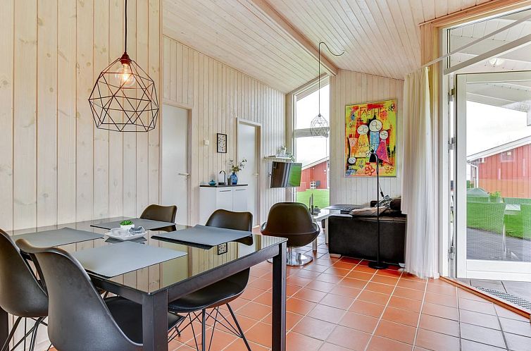 Vakantiehuis "Helga" - 100m from the sea