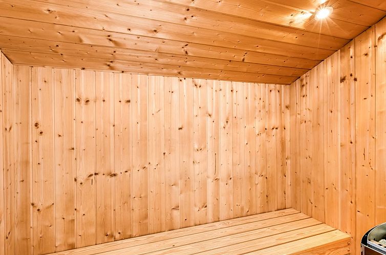 Vakantiehuis "Ariadne" - 400m from the sea