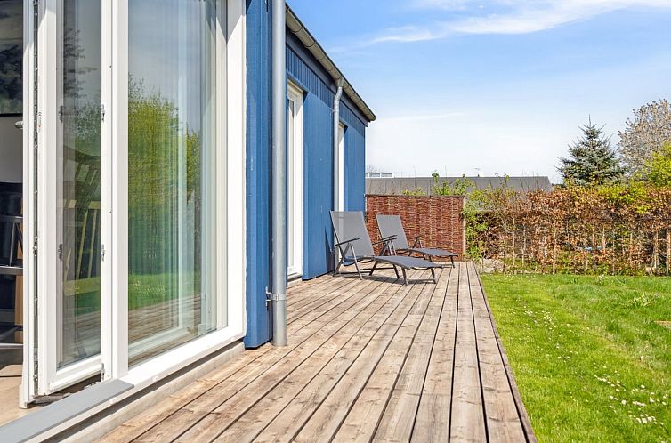 Vakantiehuis "Snari" - 700m from the sea