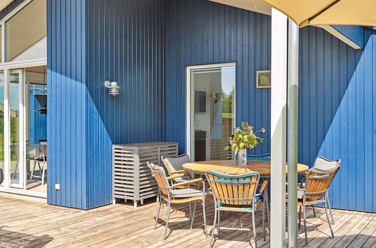 Vakantiehuis "Snari" - 700m from the sea