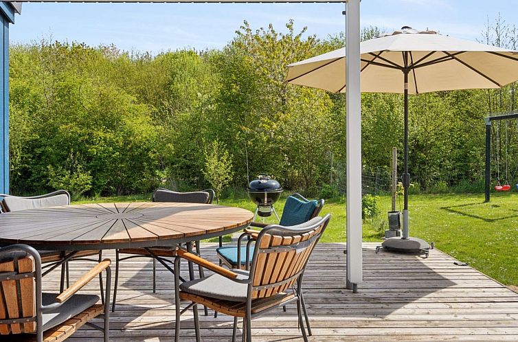 Vakantiehuis "Snari" - 700m from the sea