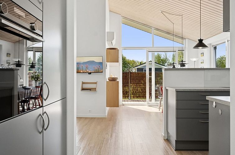 Vakantiehuis "Snari" - 700m from the sea