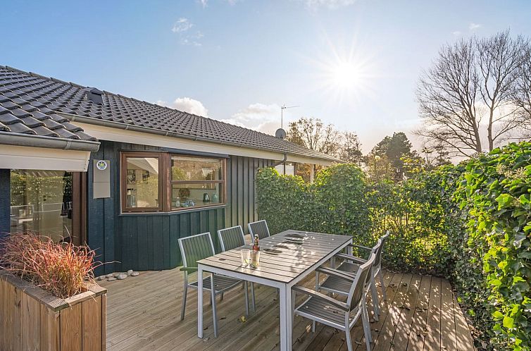 Vakantiehuis "Snari" - 700m from the sea