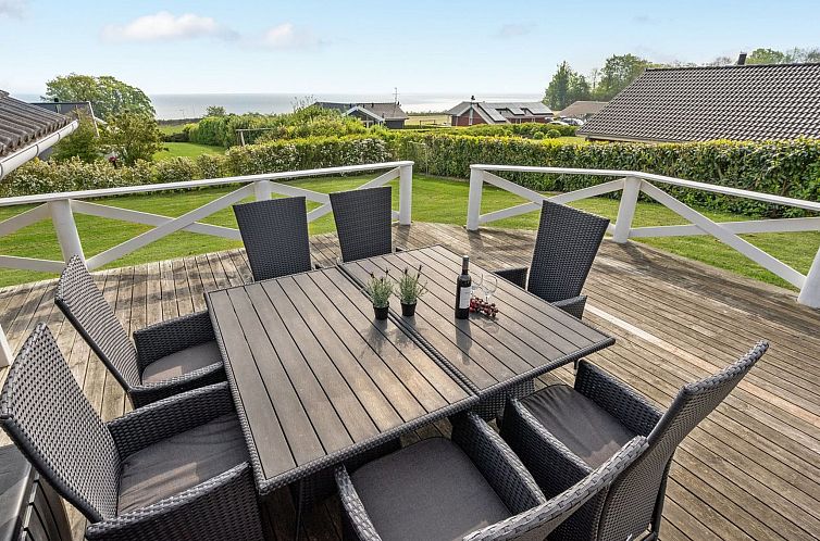 Vakantiehuis "Helmtrud" - 700m from the sea