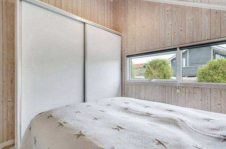Vakantiehuis "Helmtrud" - 700m from the sea