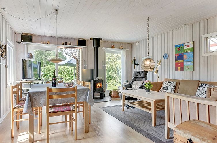 Vakantiehuis "Kalli" - 100m from the sea