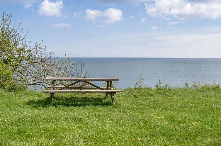 Vakantiehuis "Agneta" - 150m from the sea