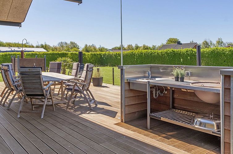 Vakantiehuis "Reimer" - 700m from the sea