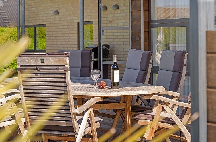 Vakantiehuis "Reimer" - 700m from the sea