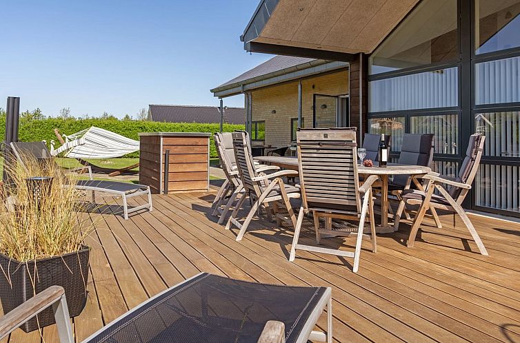 Vakantiehuis "Reimer" - 700m from the sea