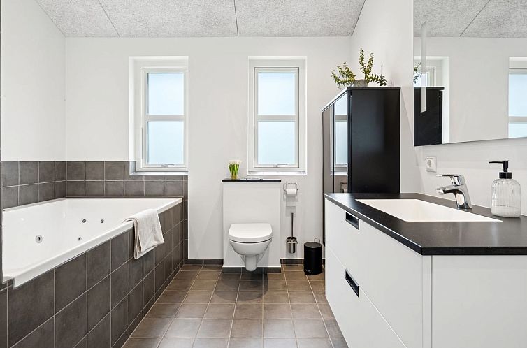 Vakantiehuis "Hæryst" - 300m from the sea