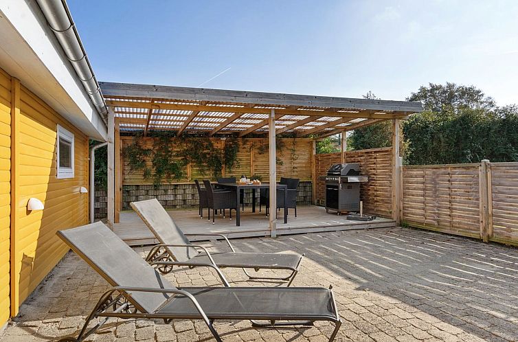 Vakantiehuis "Edzard" - 800m from the sea