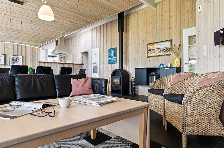 Vakantiehuis "Edzard" - 800m from the sea