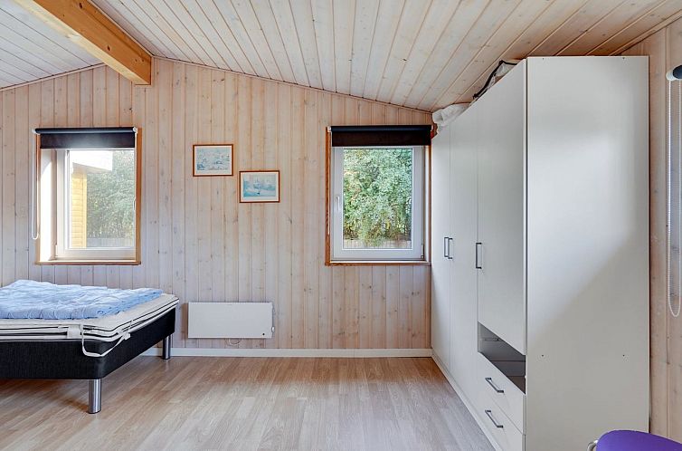 Vakantiehuis "Edzard" - 800m from the sea