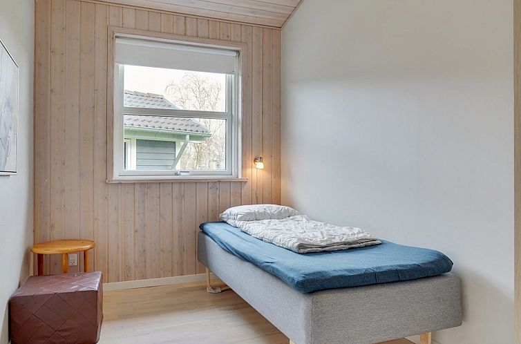 Vakantiehuis "Tayana" - 700m from the sea