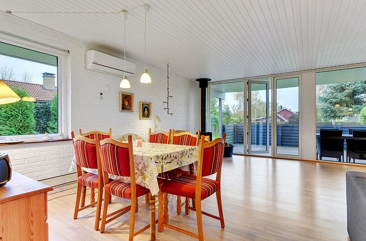 Vakantiehuis "Finja" - 500m from the sea