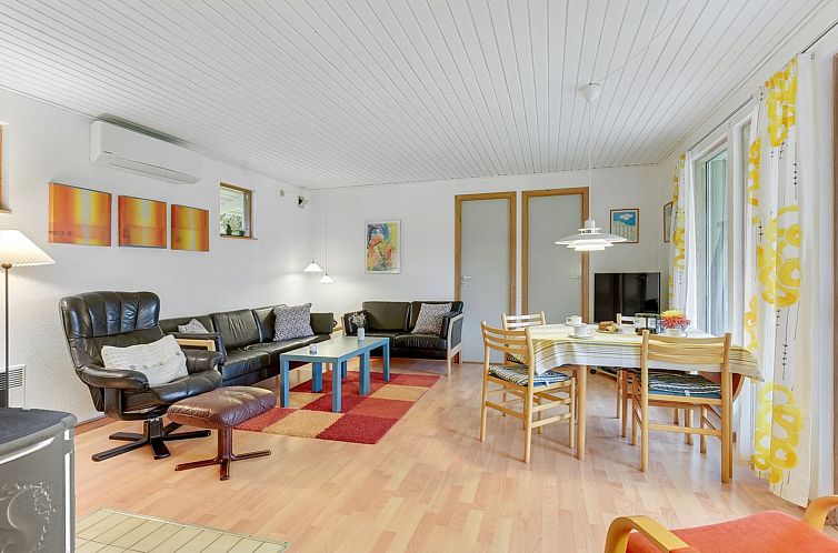 Vakantiehuis "Ingebore" - 350m from the sea