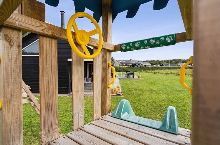 Vakantiehuis "Amdi" - 700m from the sea