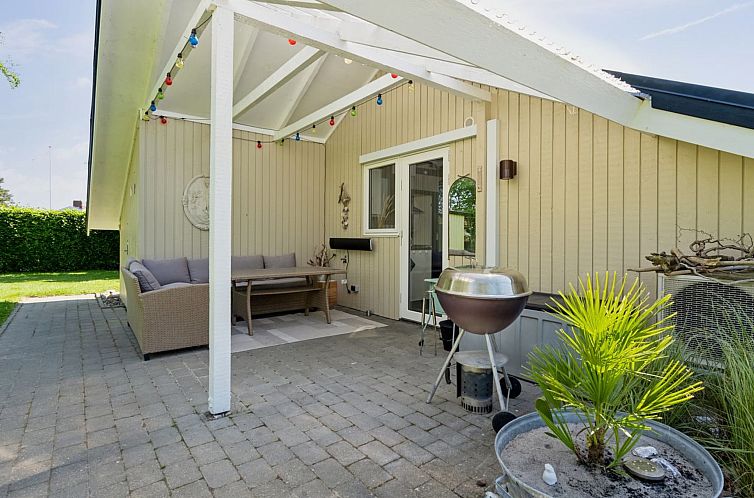 Vakantiehuis "Nane" - 80m from the sea