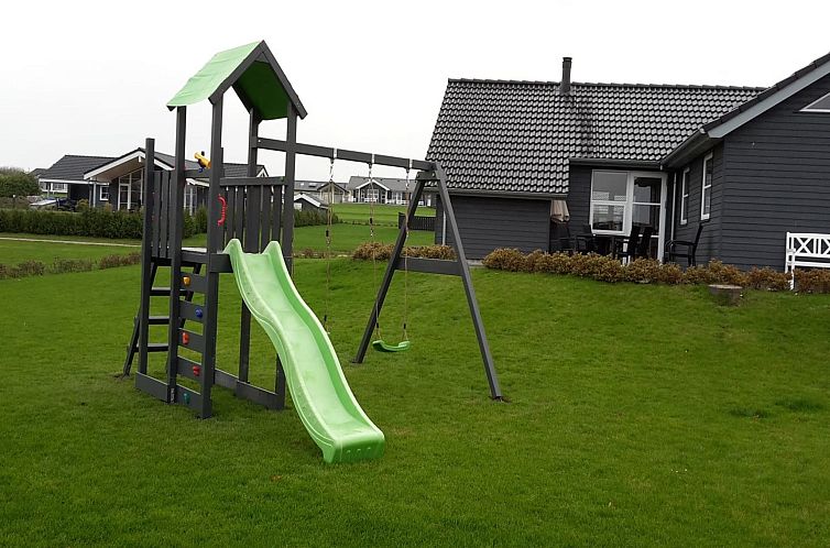 Vakantiehuis "Damiana" - 500m from the sea