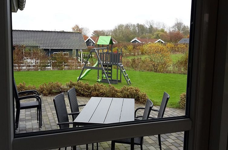 Vakantiehuis "Damiana" - 500m from the sea