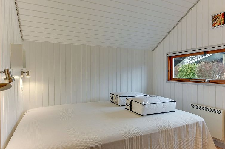 Vakantiehuis "Tess" - 50m from the sea