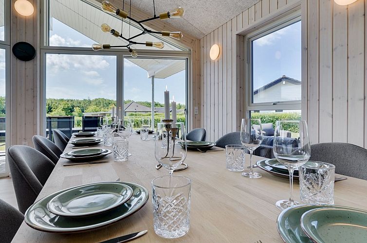 Vakantiehuis "Hans" - 700m from the sea