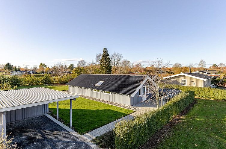 Vakantiehuis "Gerarda" - 450m from the sea