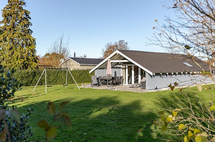 Vakantiehuis "Gerarda" - 450m from the sea