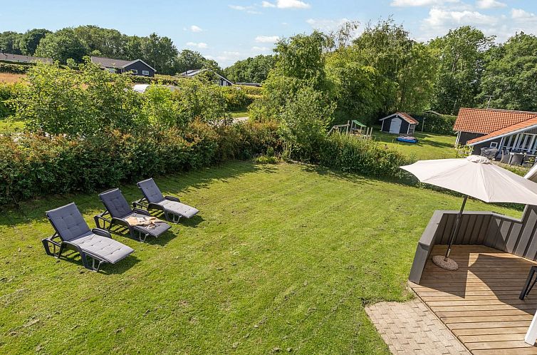 Vakantiehuis "Gerarda" - 450m from the sea