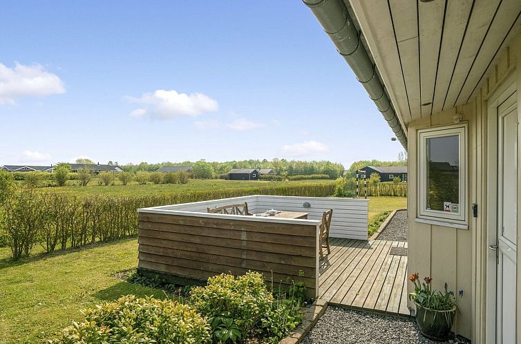 Vakantiehuis "Virpi" - 400m from the sea