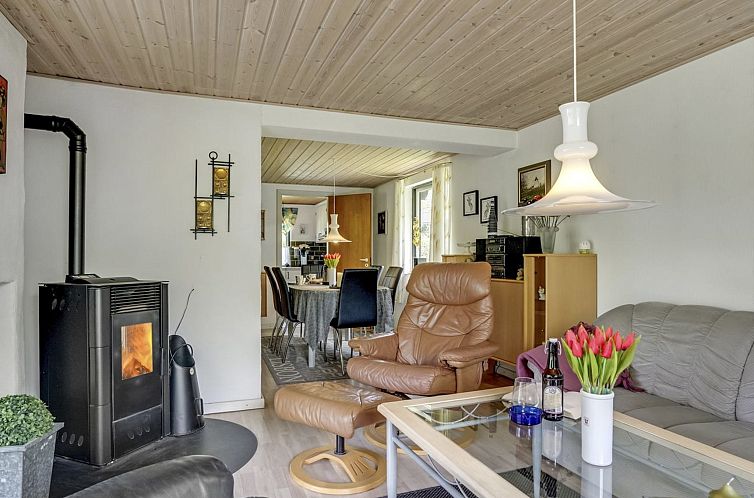 Vakantiehuis "Yak" - 350m from the sea