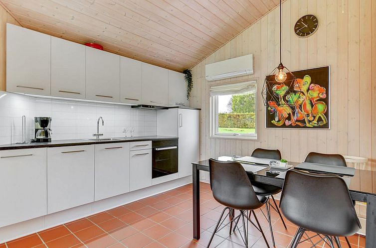 Vakantiehuis "Helga" - 100m from the sea