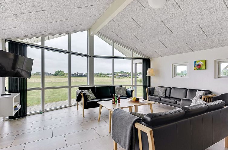 Vakantiehuis "Finja" - 500m from the sea