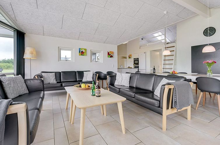 Vakantiehuis "Finja" - 500m from the sea