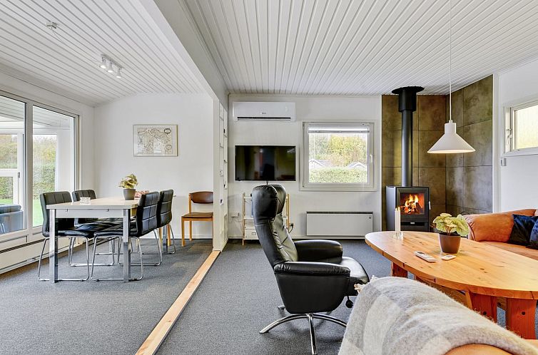 Vakantiehuis "Thorgot" - 400m from the sea