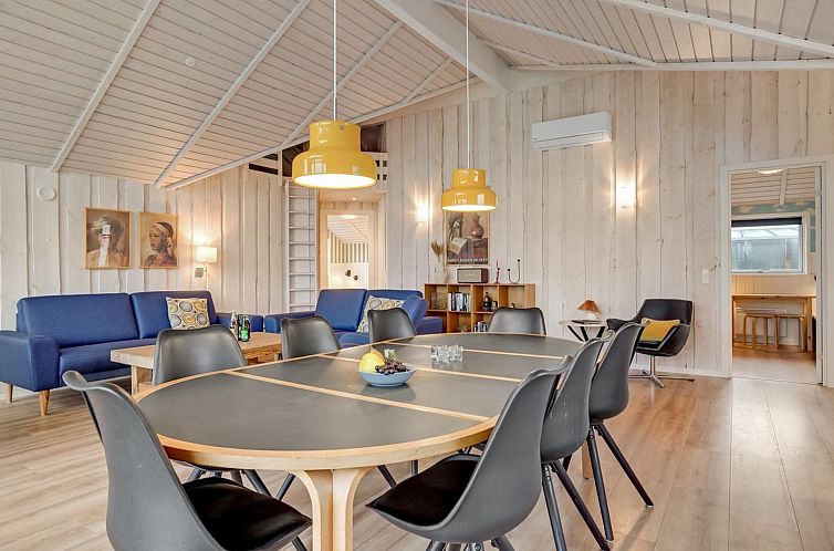 Vakantiehuis "Cenia" - 450m from the sea